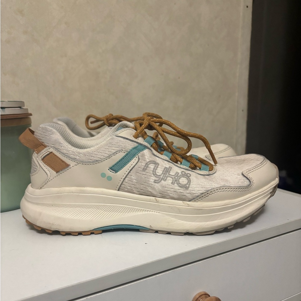 Ryka Women's Sneakers 👟 - Picture 3 of 9